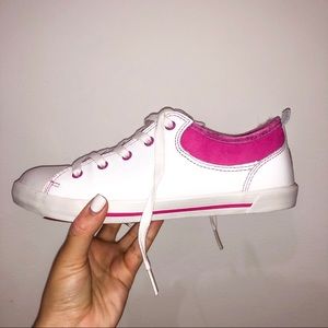 UGG shoes (brand new)